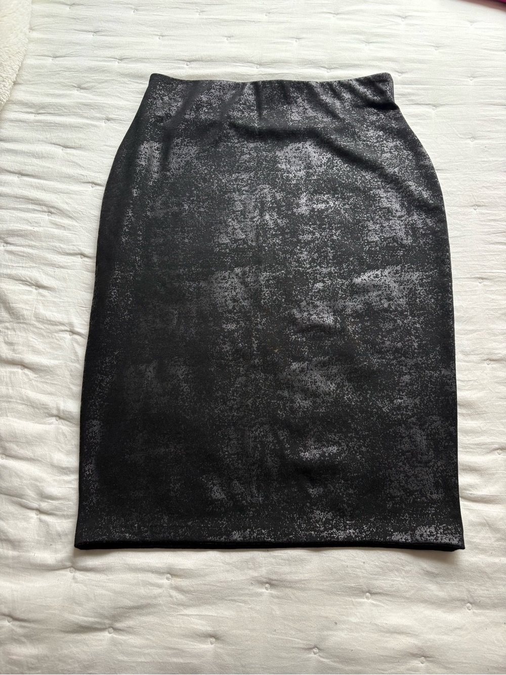 Moschino Black Metallic-Textured Pencil Skirt